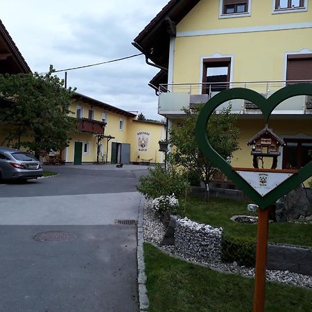 Obsthof Glueck Bed & Breakfast Gamlitz Luaran gambar